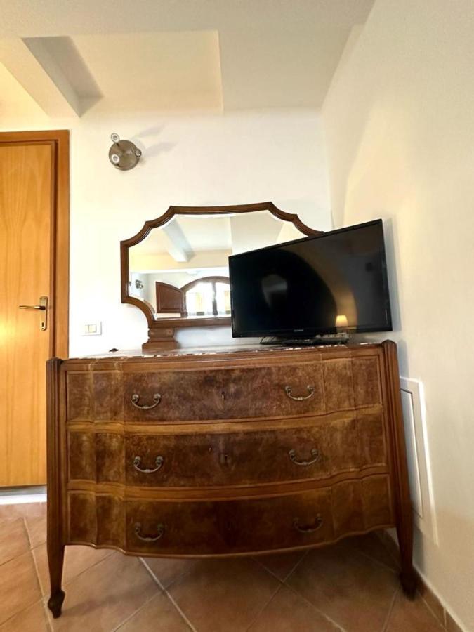 La Casa Di Filippo Apartment Quercianella Luaran gambar